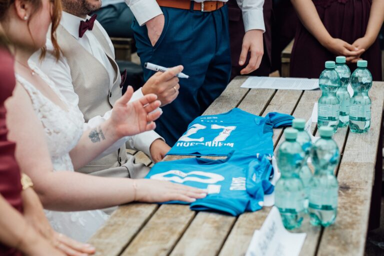 Fußball-Hochzeit Never Walk Alone - freie Trauung