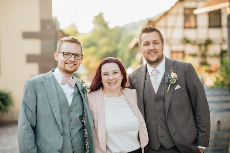 Freie Trauung im Garten - Felix und Yannick am Steinbachhof